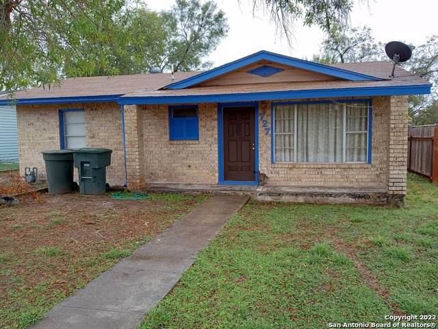727 Fort Clark Rd - Photo 1