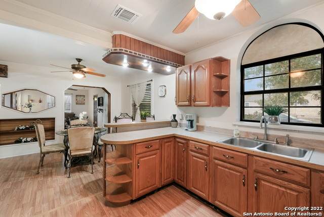 1526 Beacon Ave - Photo 1