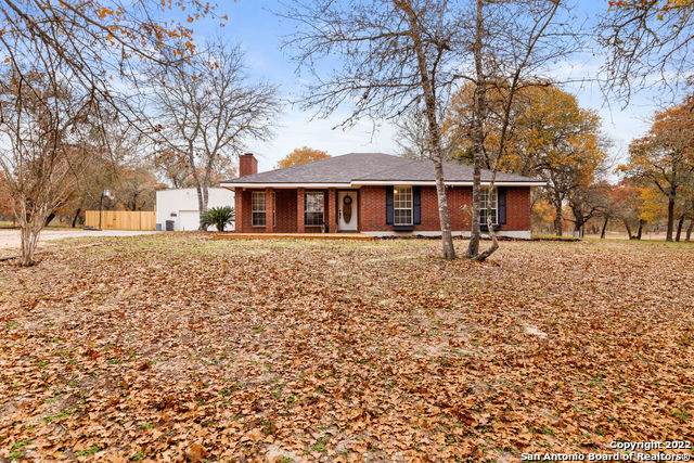143 Scenic Oak Dr - Photo 1