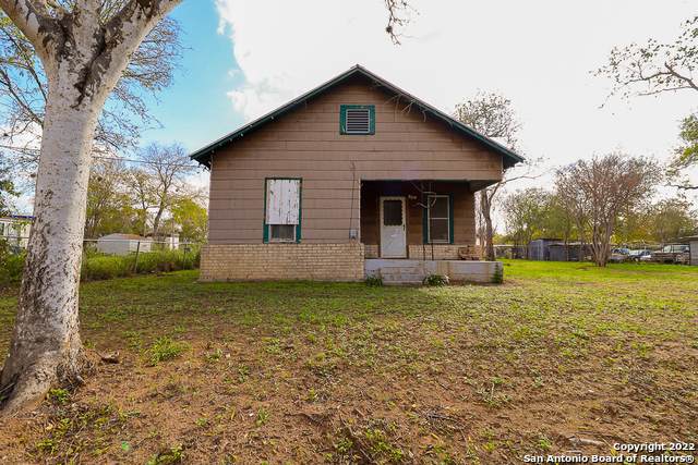 625 Avenue D - Photo 1