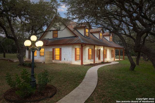 2219 Estate View Dr - Photo 1