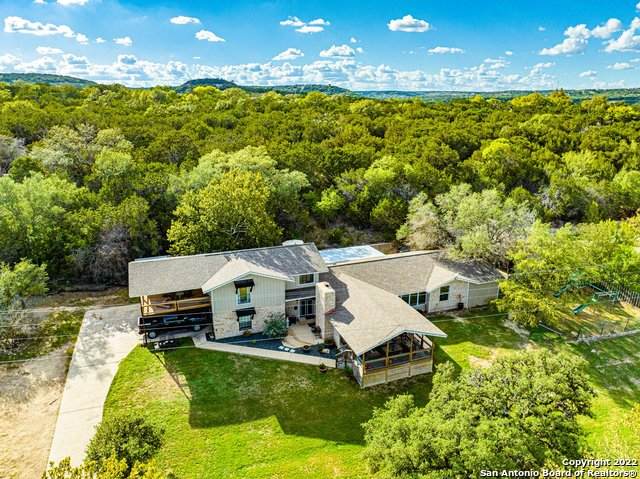 2054 Medina Hwy - Photo 1