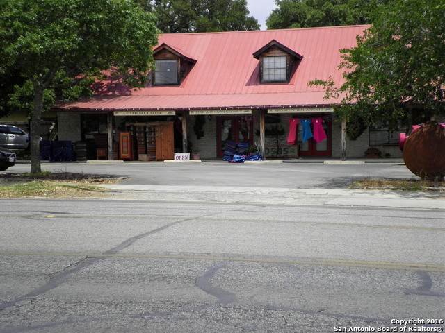 1109 Main St - Photo 1