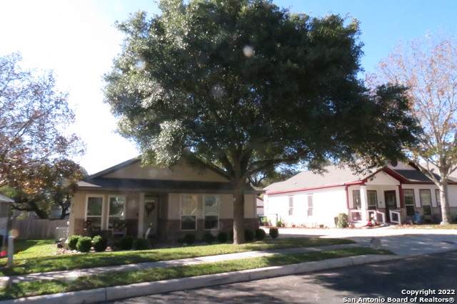 8718 Sunny Oaks - Photo 1