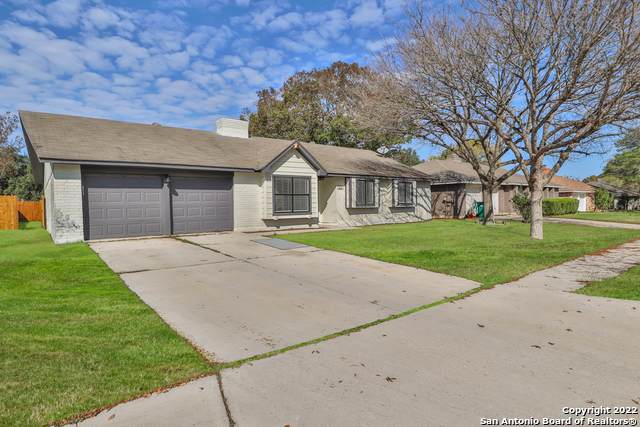 121 Clear Oak - Photo 1