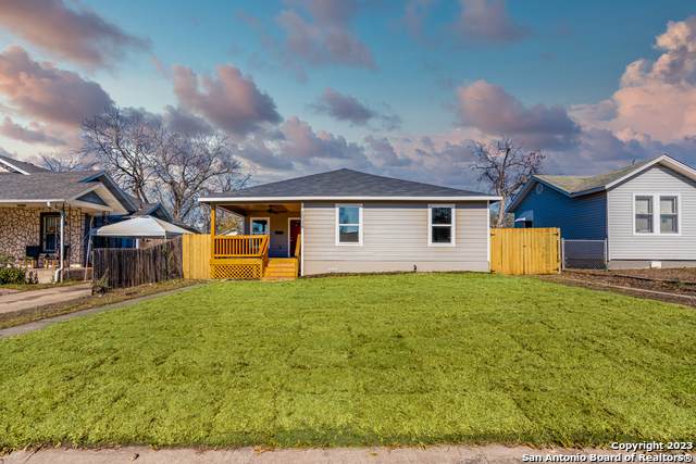 1039 Mckinley Ave - Photo 1