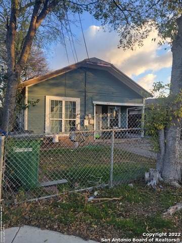 423 Gould St - Photo 1