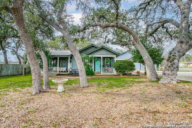 602 Frey St - Photo 1