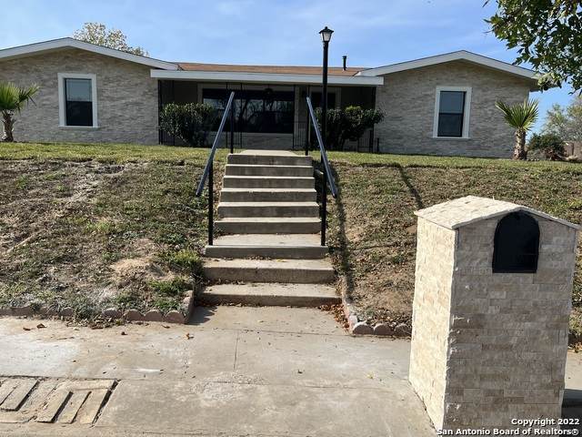 400 9th St - Photo 1