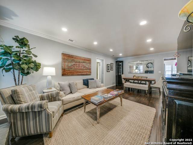 2611 Eisenhauer Rd - Photo 1