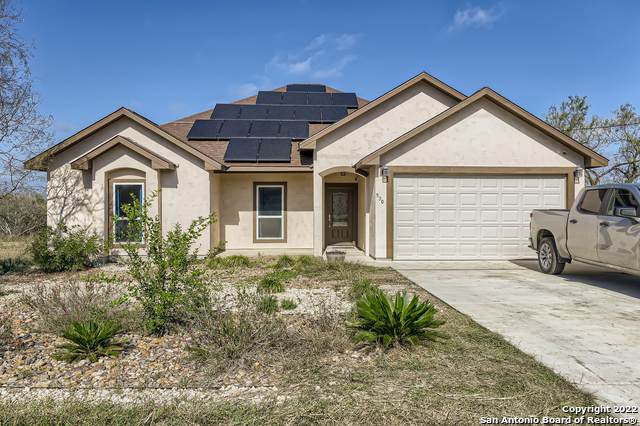530 County Road 3823 - Photo 1