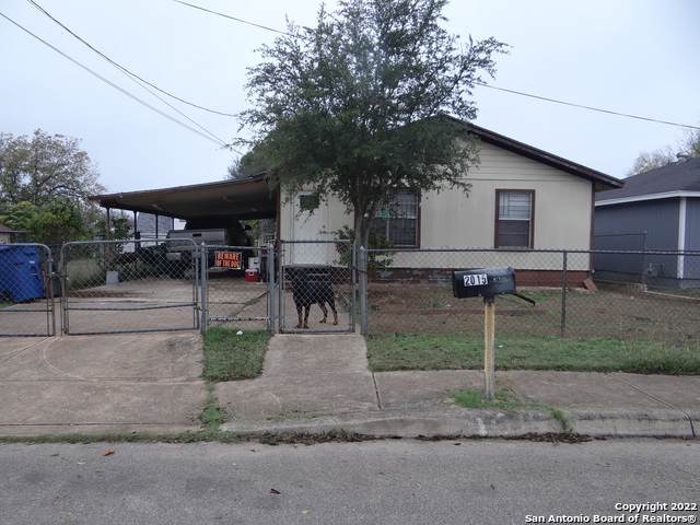 2015 Kennith Ave - Photo 1