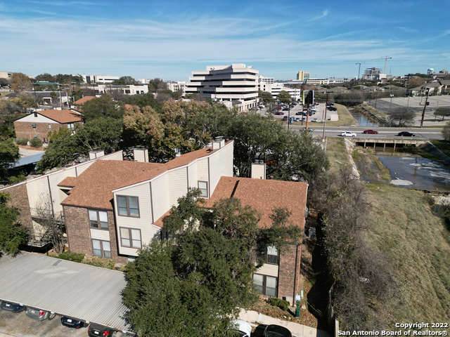 2542 Babcock Rd - Photo 1