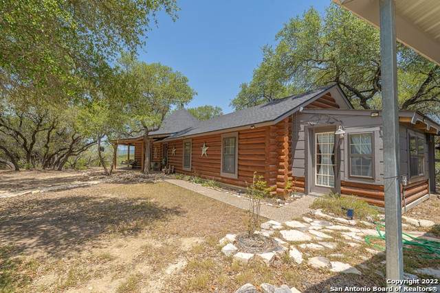 620 Lake Forest Rd - Photo 1