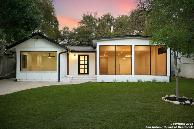 423 College Blvd - Photo 1