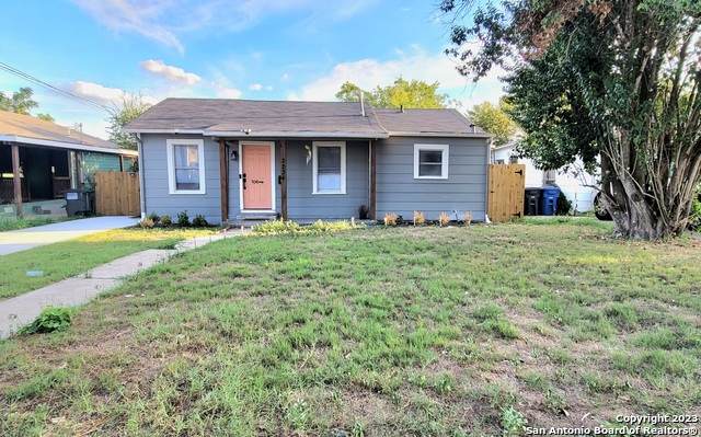 2234 Burnet St - Photo 1