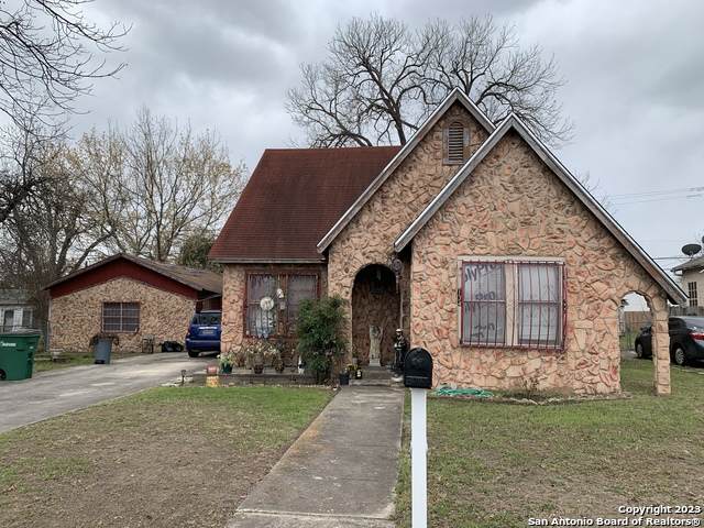 134 Hollenbeck Ave - Photo 1