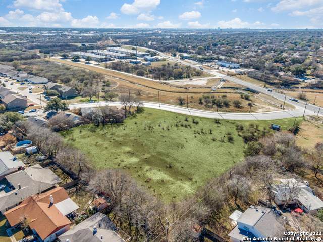5501 Larkdale Dr - Photo 1