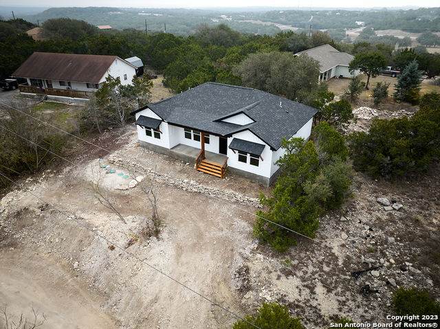 608 Hillside Dr - Photo 1