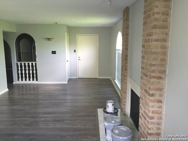 8915 Datapoint Dr - Photo 1