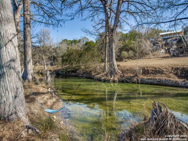 222 Phyliss Dr - Photo 1