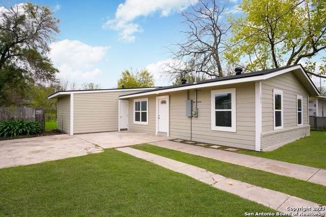 107 Yolanda Dr - Photo 1
