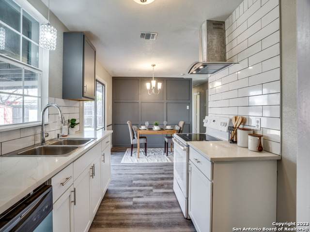6267 Apple Valley Dr - Photo 1