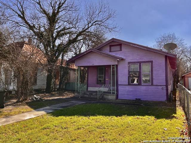 814 Lamar St - Photo 1