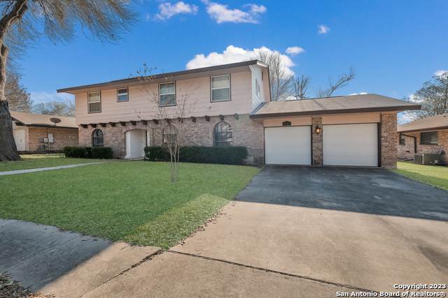 4514 Briar Frst - Photo 1