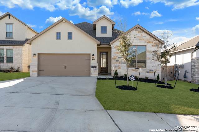 1110 Cadogan Squire - Photo 1