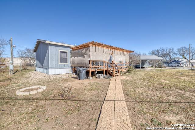 1401 Alamo St - Photo 1