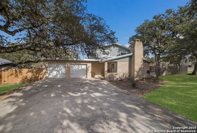 1115 Somerset - Photo 1