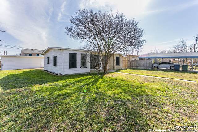 122 Sandledge Dr - Photo 1
