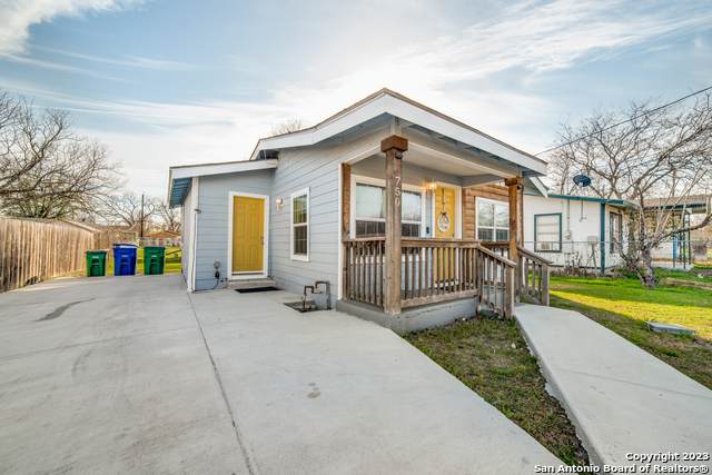750 Sw 34th St - Photo 1