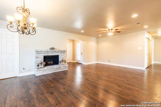 308 Castle Ct - Photo 1