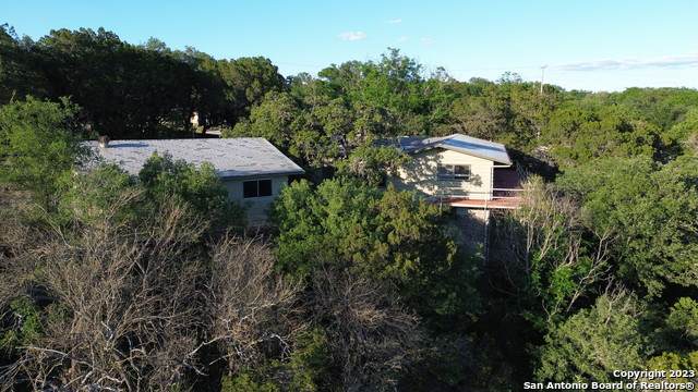 1203 Walnut Ave - Photo 1