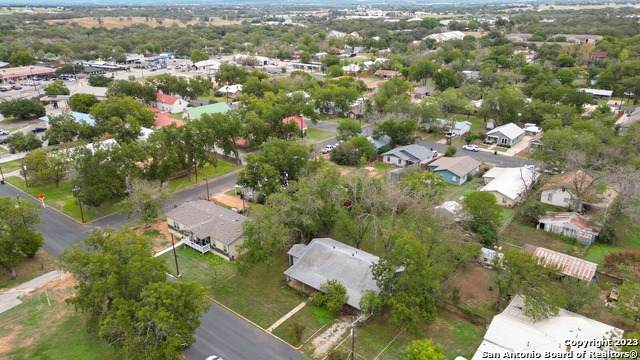 903 Franklin St - Photo 1