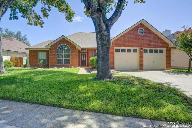 2415 Trace Oak - Photo 1
