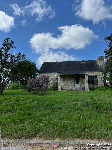 548 Houston - Photo 1