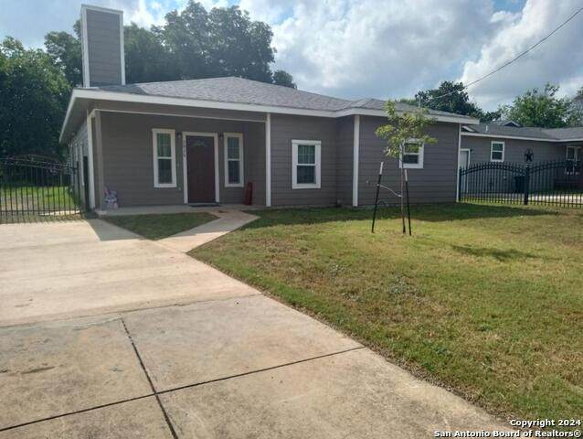 2826 Christian Dr - Photo 1