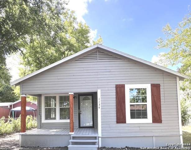 1134 Harlan Ave - Photo 1