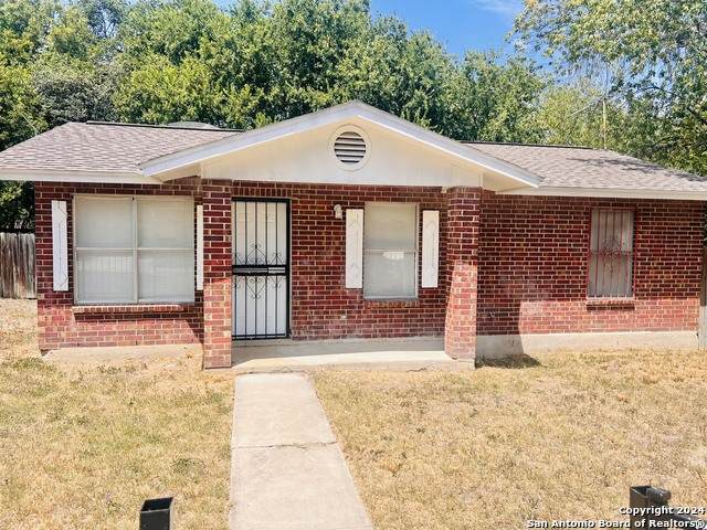 315 Jean - Photo 1