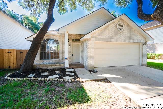 6 Pembroke Pl - Photo 1