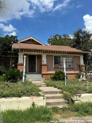 111 Harding Pl - Photo 1
