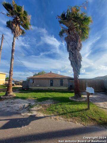 117 Sea Side - Photo 1