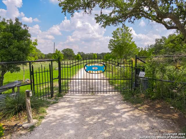 1060 Demi John Bend Rd - Photo 1