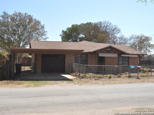 105 Sayers Dr - Photo 1