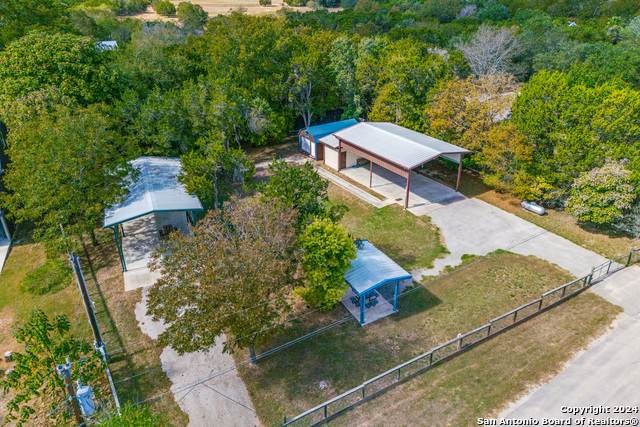 105 & 107 Wagonwheel Cir - Photo 1