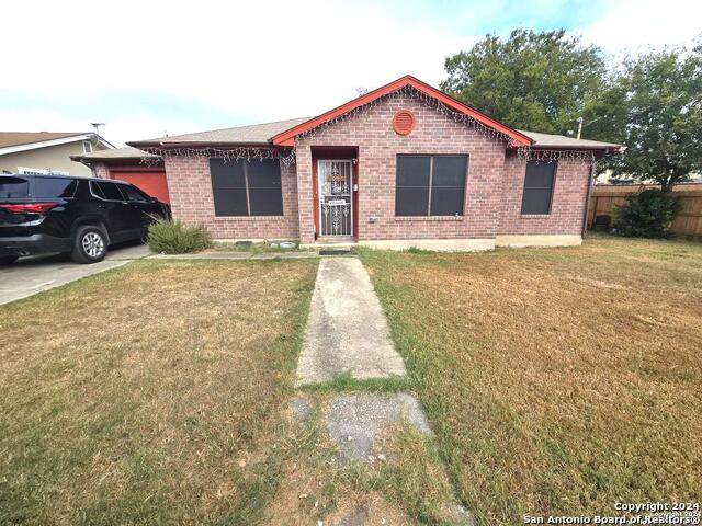 3311 Woodlawn Ave - Photo 1