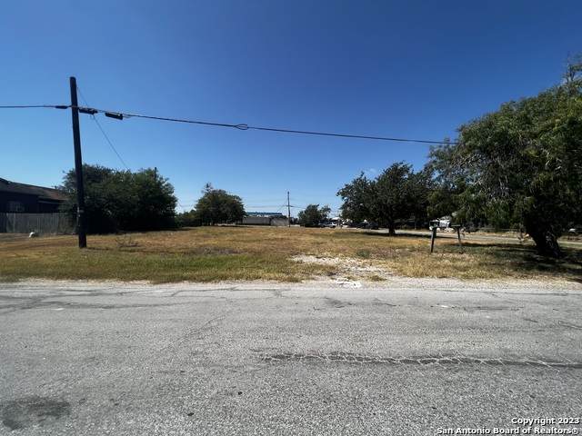 301 Kirkpatrick St - Photo 1